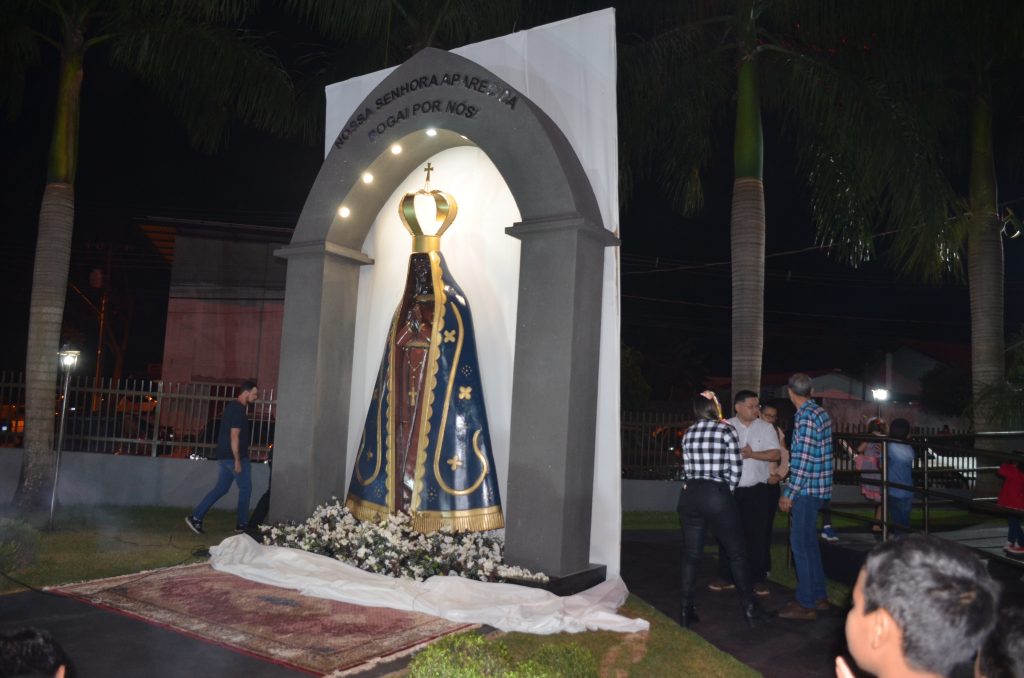 Paróquia de Dourados inaugura grandiosa imagem de Nossa Senhora Aparecida