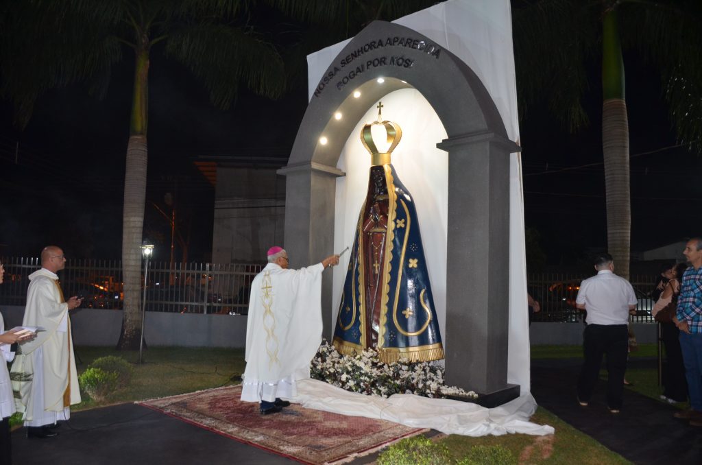 Paróquia de Dourados inaugura grandiosa imagem de Nossa Senhora Aparecida