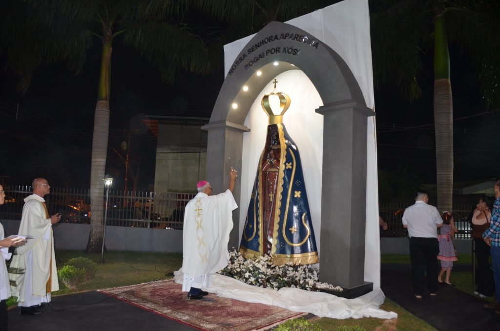 Paróquia de Dourados inaugura grandiosa imagem de Nossa Senhora Aparecida