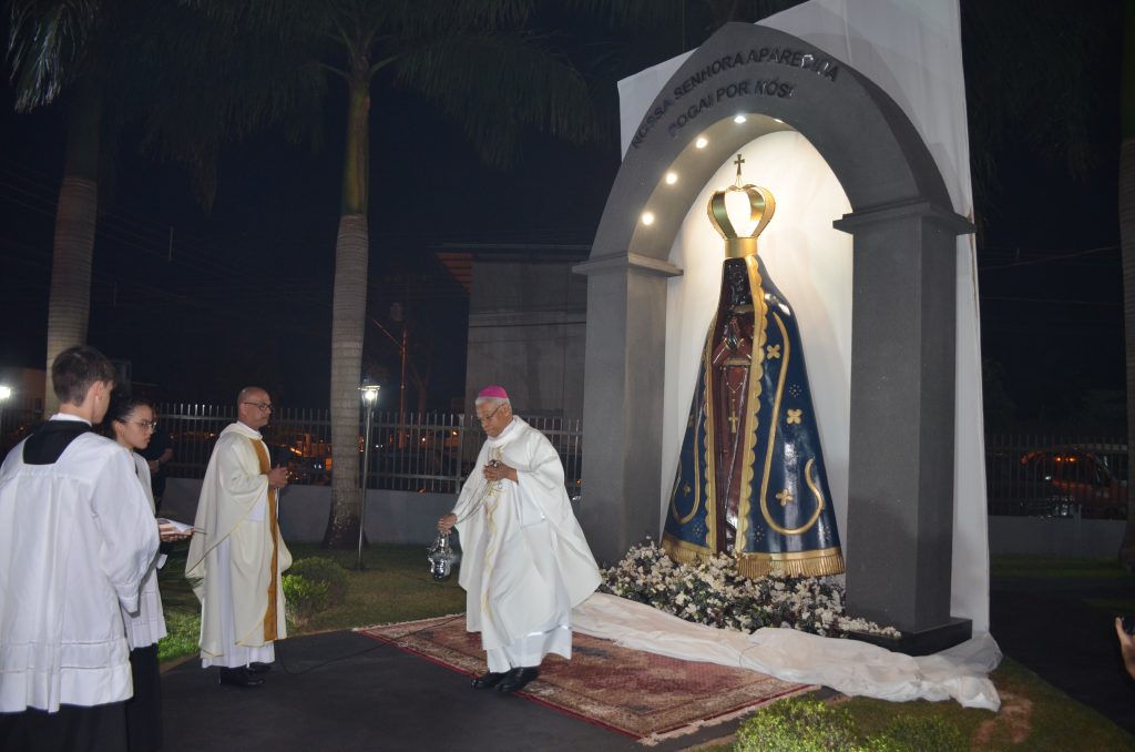 Paróquia de Dourados inaugura grandiosa imagem de Nossa Senhora Aparecida