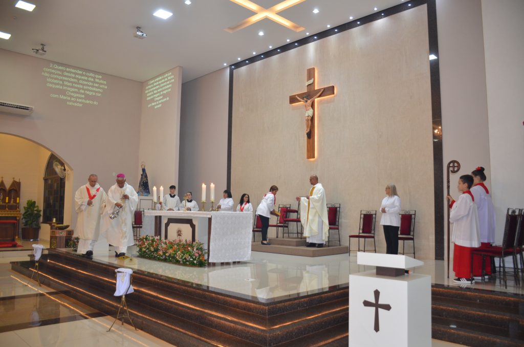 Paróquia de Dourados inaugura grandiosa imagem de Nossa Senhora Aparecida