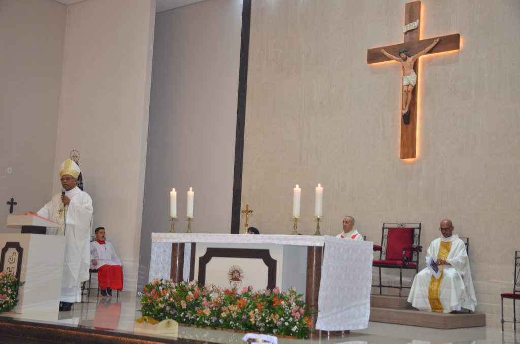 Paróquia de Dourados inaugura grandiosa imagem de Nossa Senhora Aparecida