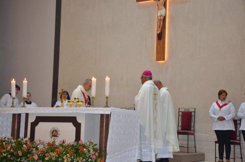 Paróquia de Dourados inaugura grandiosa imagem de Nossa Senhora Aparecida