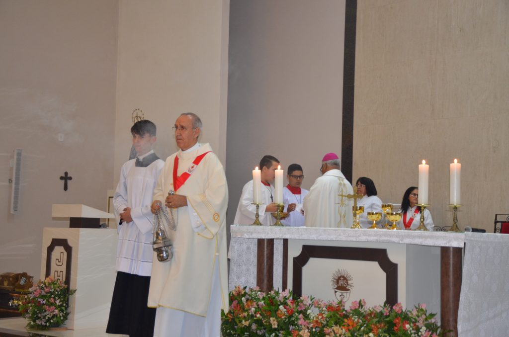 Paróquia de Dourados inaugura grandiosa imagem de Nossa Senhora Aparecida