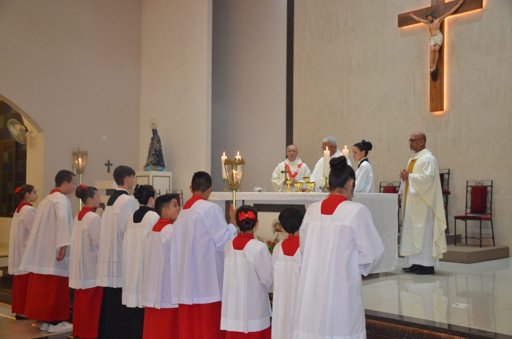 Paróquia de Dourados inaugura grandiosa imagem de Nossa Senhora Aparecida