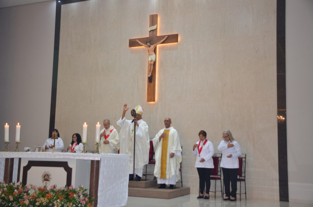 Paróquia de Dourados inaugura grandiosa imagem de Nossa Senhora Aparecida