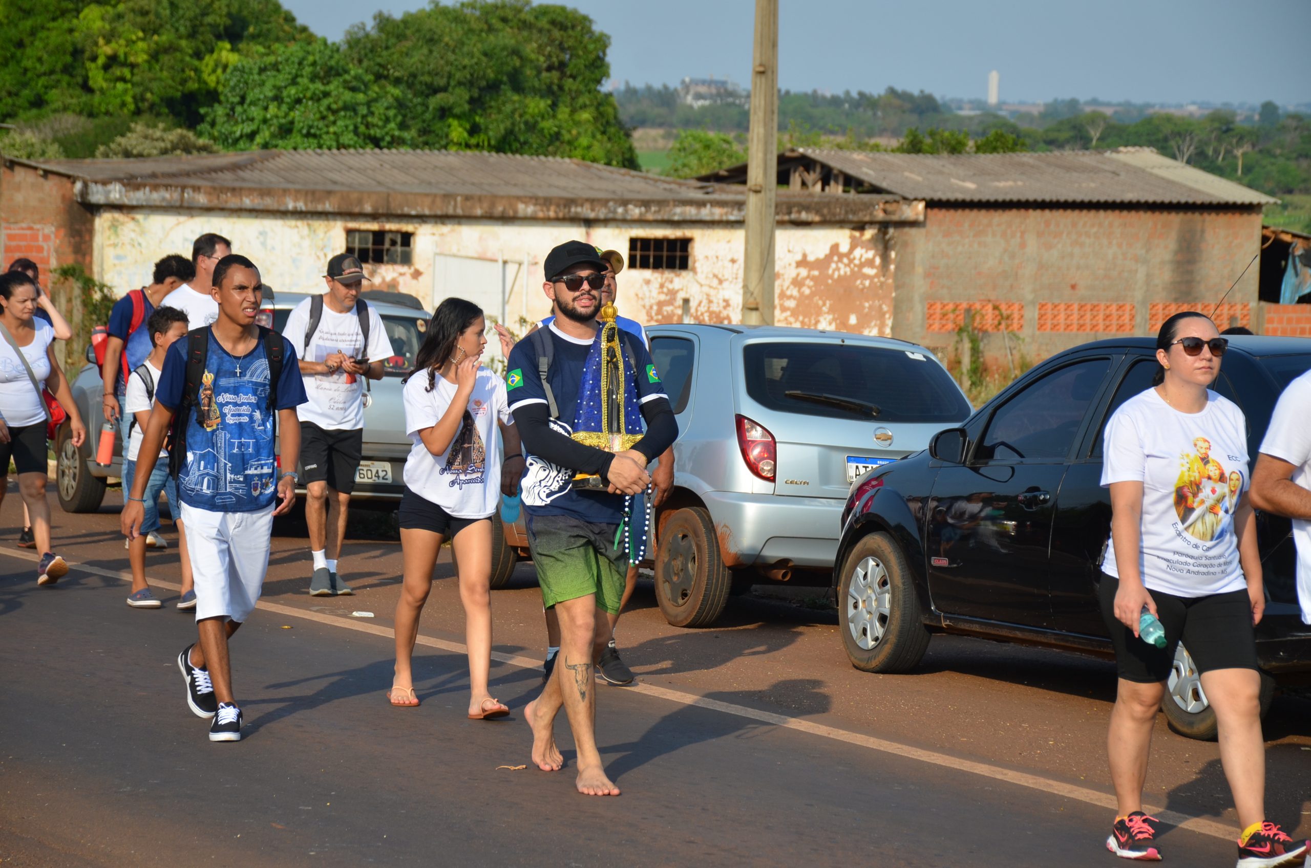 Romaria de N.Sra. Aparecida leva milhares de fiéis ao Santuário de Vila São Pedro