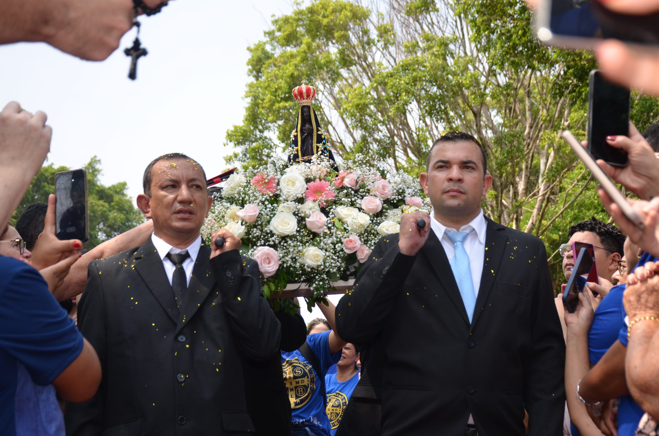 Romaria de N.Sra. Aparecida leva milhares de fiéis ao Santuário de Vila São Pedro