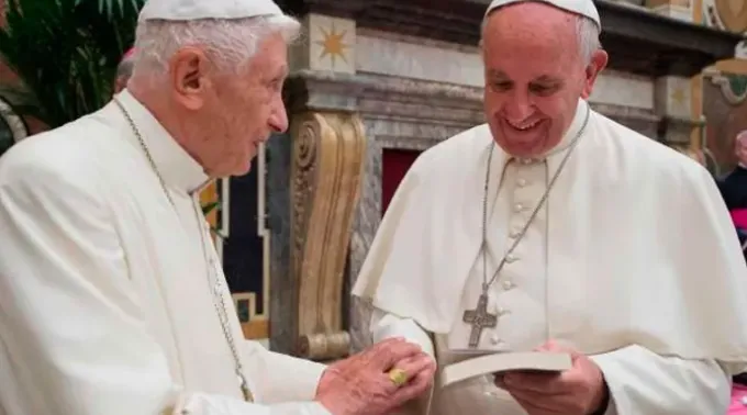 O Escritório de Celebrações Litúrgicas informou que a missa será no dia 3 de novembro, às 11h (horário de Roma), no altar da cátedra de São Pedro.