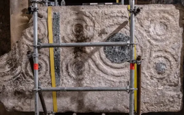 Altar dos cruzados é encontrado no Santo Sepulcro em Jerusalém