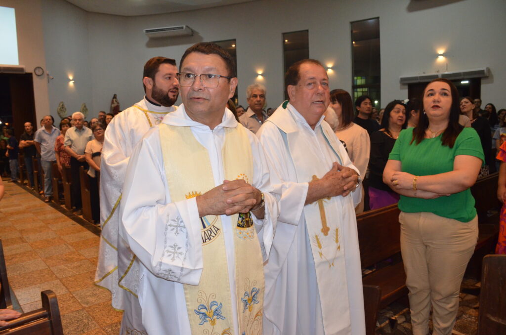 Missa em Ação de Graças e homenagens marcam os 16 anos de sacerdócio do Pe. Marcos Roberto