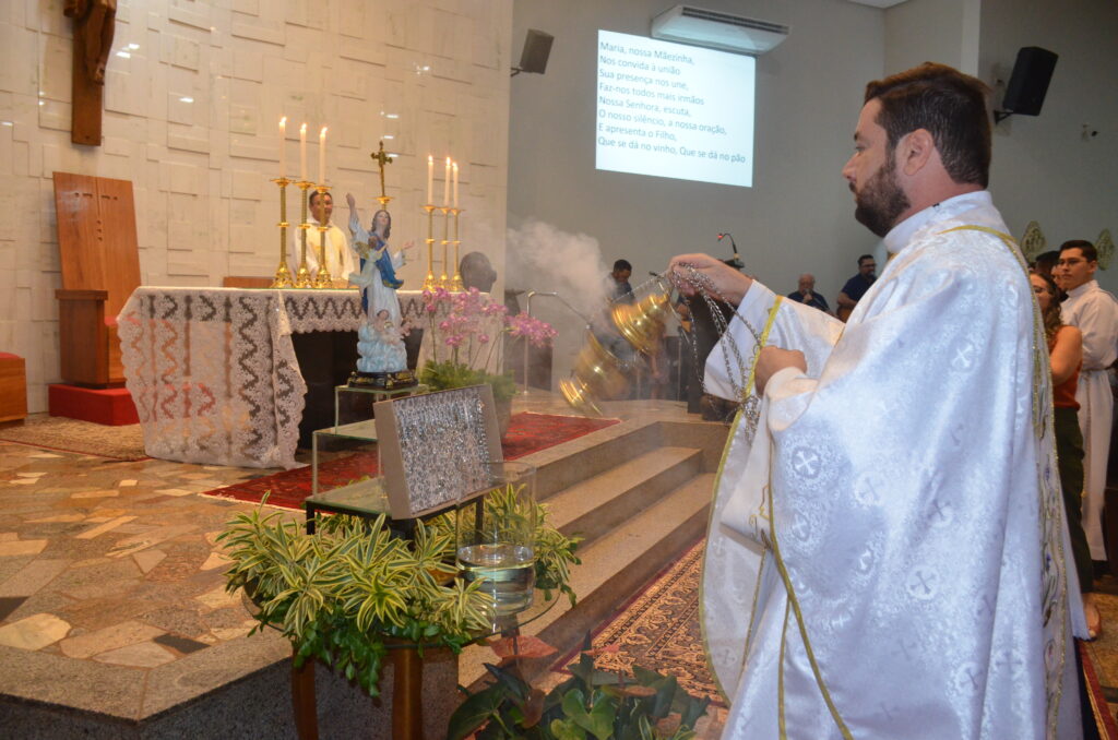 Missa em Ação de Graças e homenagens marcam os 16 anos de sacerdócio do Pe. Marcos Roberto