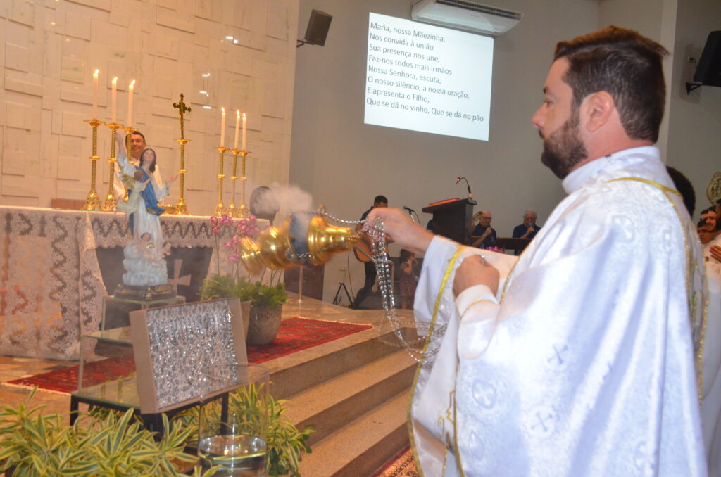 Missa em Ação de Graças e homenagens marcam os 16 anos de sacerdócio do Pe. Marcos Roberto