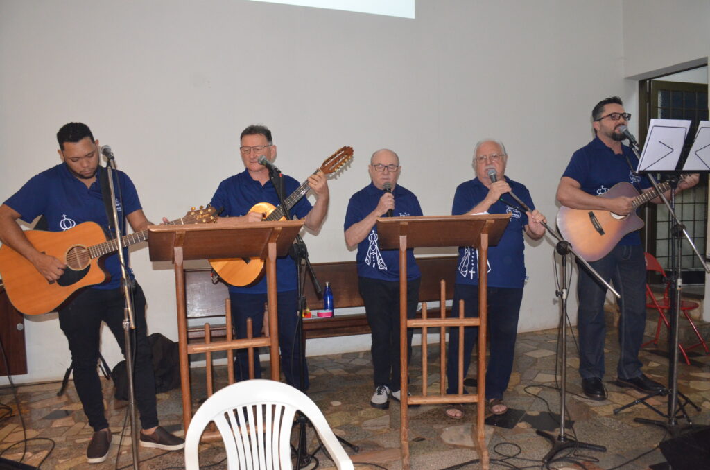 Missa em Ação de Graças e homenagens marcam os 16 anos de sacerdócio do Pe. Marcos Roberto