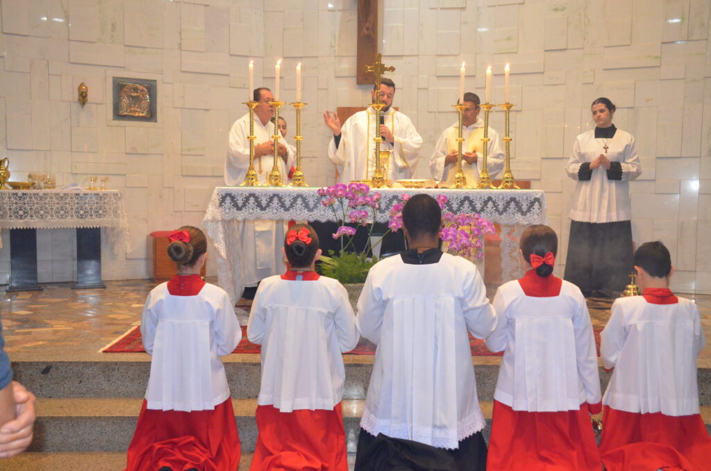 Missa em Ação de Graças e homenagens marcam os 16 anos de sacerdócio do Pe. Marcos Roberto