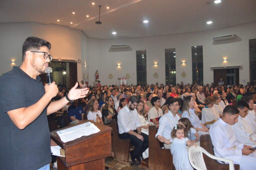 Missa em Ação de Graças e homenagens marcam os 16 anos de sacerdócio do Pe. Marcos Roberto