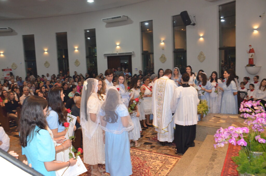 Missa em Ação de Graças e homenagens marcam os 16 anos de sacerdócio do Pe. Marcos Roberto