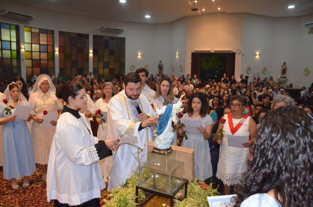 Missa em Ação de Graças e homenagens marcam os 16 anos de sacerdócio do Pe. Marcos Roberto