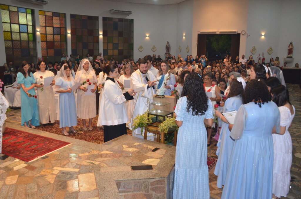 Missa em Ação de Graças e homenagens marcam os 16 anos de sacerdócio do Pe. Marcos Roberto