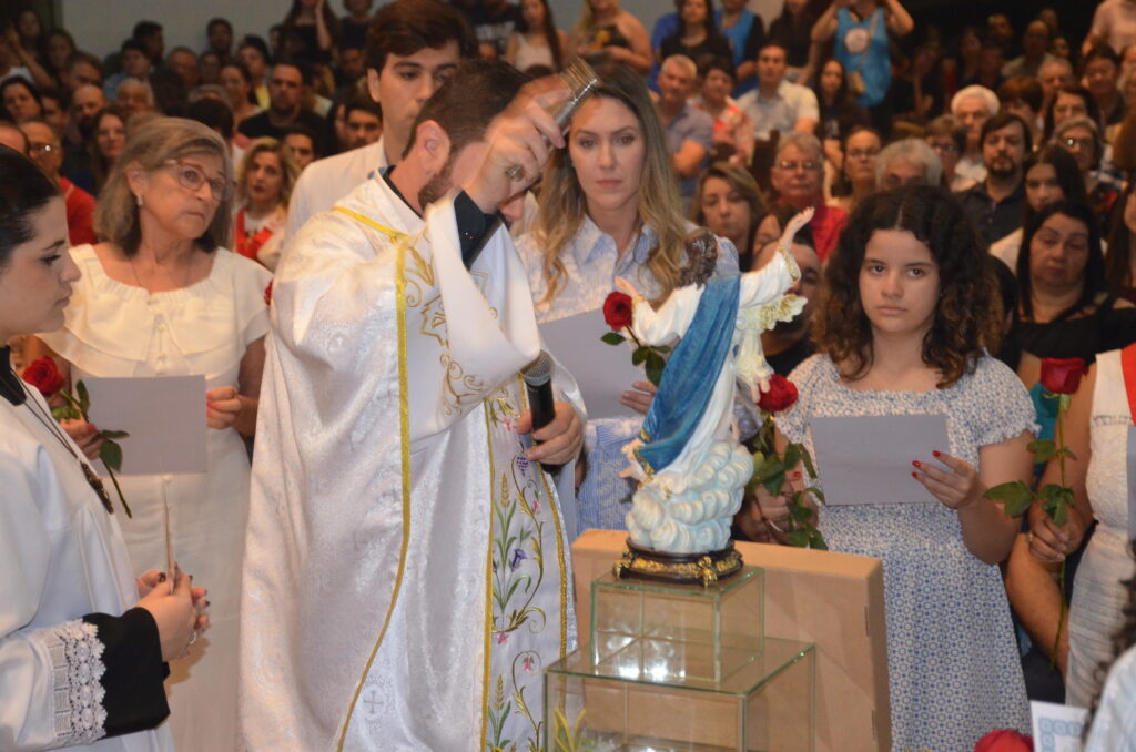 Missa em Ação de Graças e homenagens marcam os 16 anos de sacerdócio do Pe. Marcos Roberto