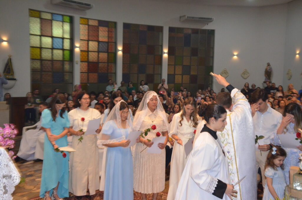 Missa em Ação de Graças e homenagens marcam os 16 anos de sacerdócio do Pe. Marcos Roberto