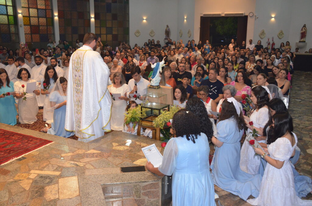 Missa em Ação de Graças e homenagens marcam os 16 anos de sacerdócio do Pe. Marcos Roberto