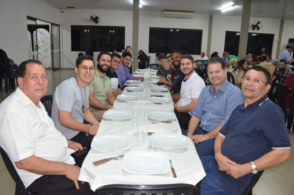 Missa em Ação de Graças e homenagens marcam os 16 anos de sacerdócio do Pe. Marcos Roberto