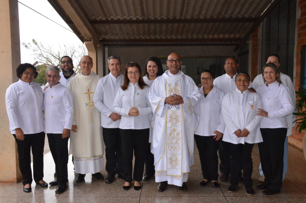 Dom Henrique preside Solenidade de Dedicação do Novo Altar do Santuário Pe. Pio