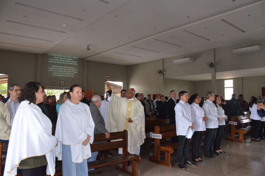 Dom Henrique preside Solenidade de Dedicação do Novo Altar do Santuário Pe. Pio