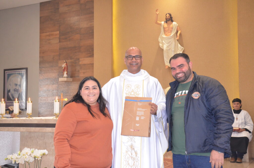 Dom Henrique preside Solenidade de Dedicação do Novo Altar do Santuário Pe. Pio