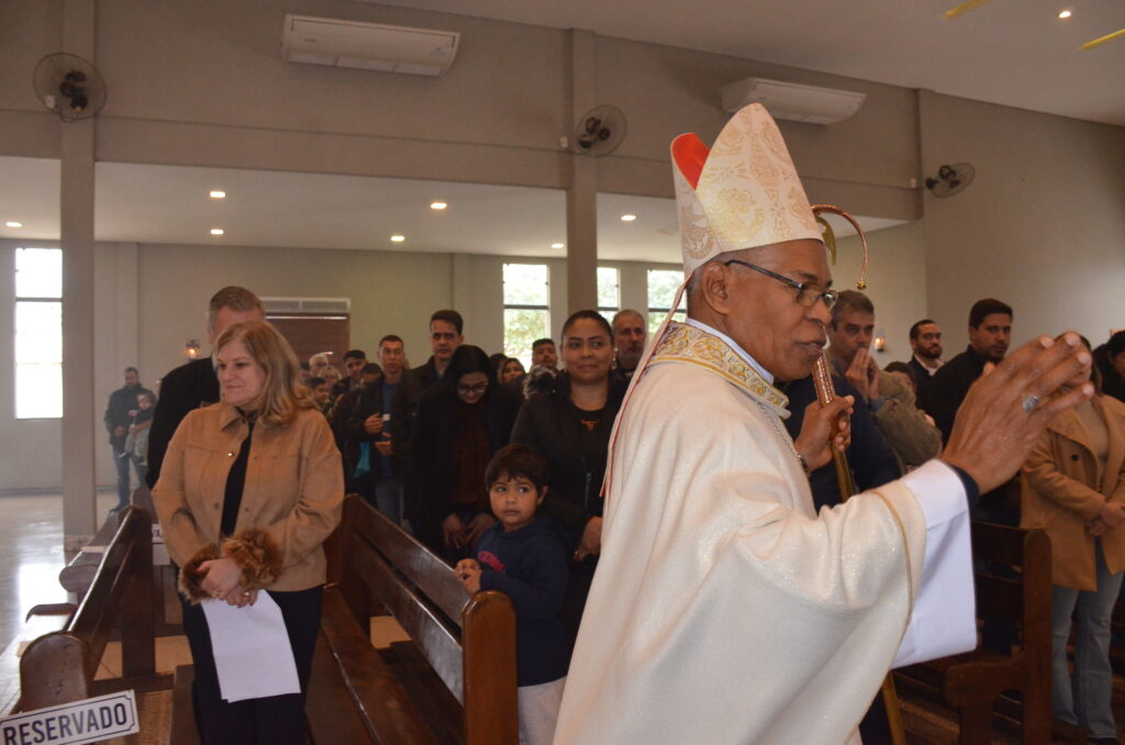 Dom Henrique preside Solenidade de Dedicação do Novo Altar do Santuário Pe. Pio