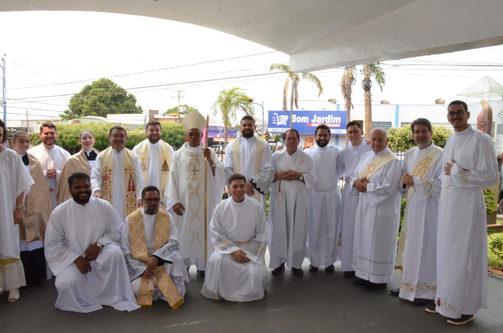 Missa em Ação de Graças pelos 90 anos do Padre Wilbert(Beto)