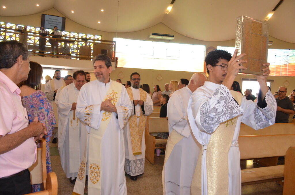 Missa em Ação de Graças pelos 90 anos do Padre Wilbert(Beto)