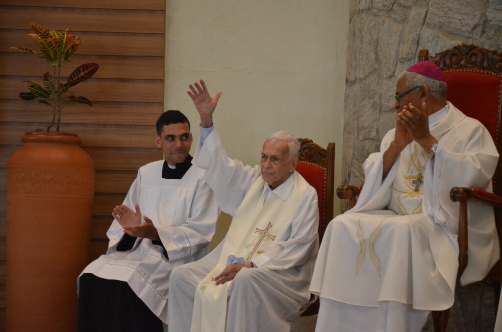 Missa em Ação de Graças pelos 90 anos do Padre Wilbert(Beto)