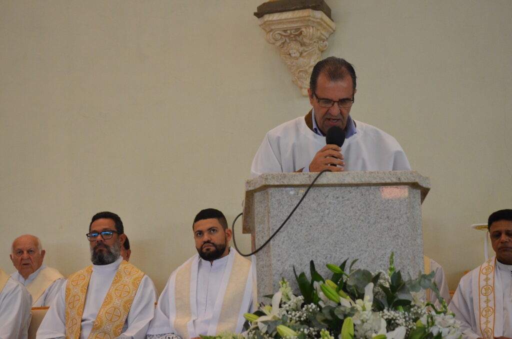 Missa em Ação de Graças pelos 90 anos do Padre Wilbert(Beto)