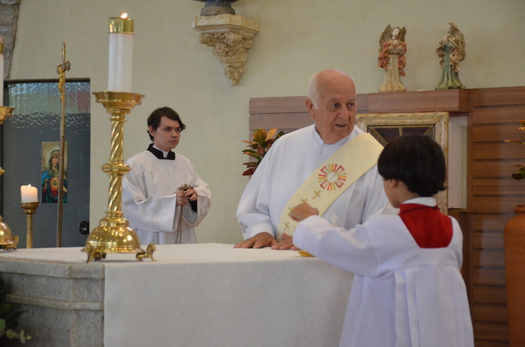 Missa em Ação de Graças pelos 90 anos do Padre Wilbert(Beto)