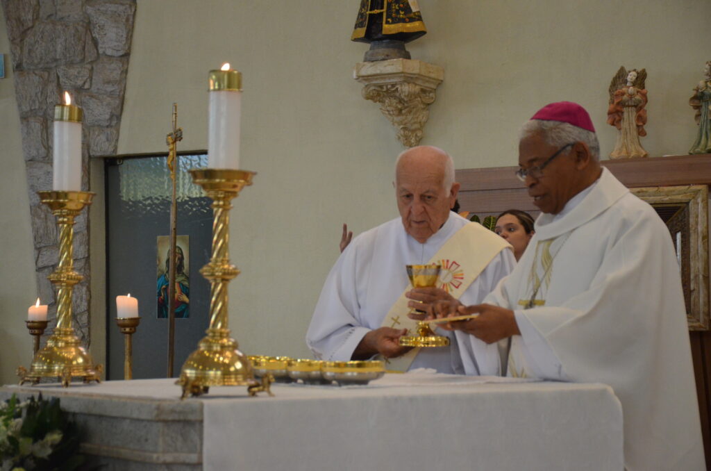 Missa em Ação de Graças pelos 90 anos do Padre Wilbert(Beto)