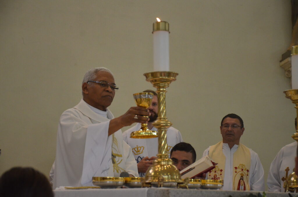 Missa em Ação de Graças pelos 90 anos do Padre Wilbert(Beto)