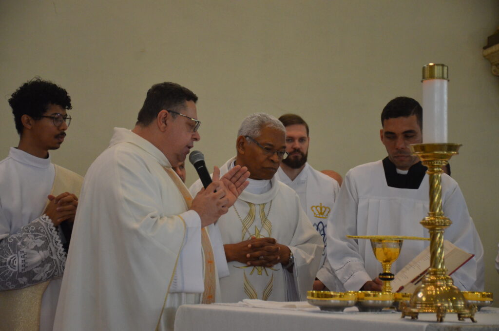 Missa em Ação de Graças pelos 90 anos do Padre Wilbert(Beto)