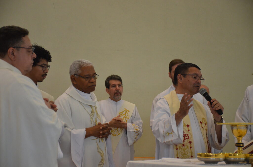 Missa em Ação de Graças pelos 90 anos do Padre Wilbert(Beto)