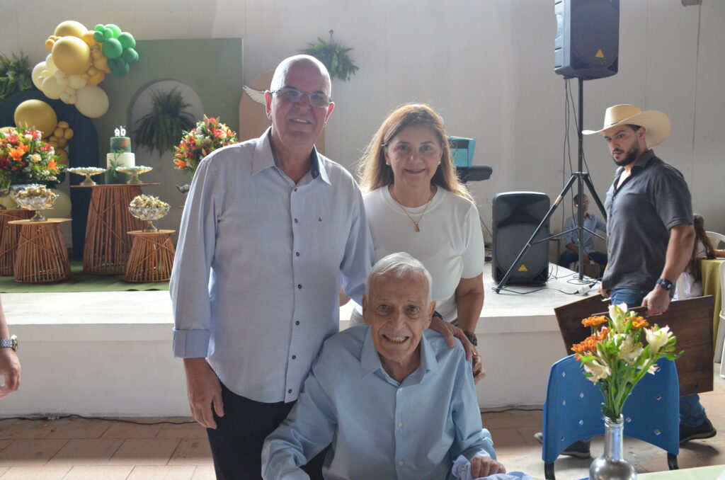 Missa em Ação de Graças pelos 90 anos do Padre Wilbert(Beto)