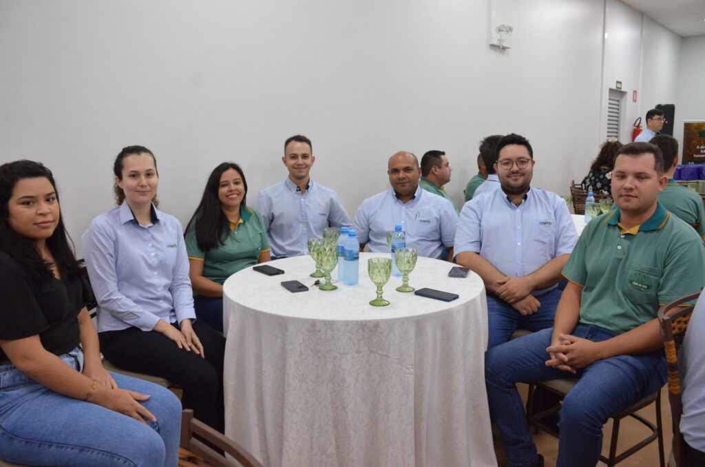 Tempo de Casa: COAMO presta homenagem aos seus funcionários