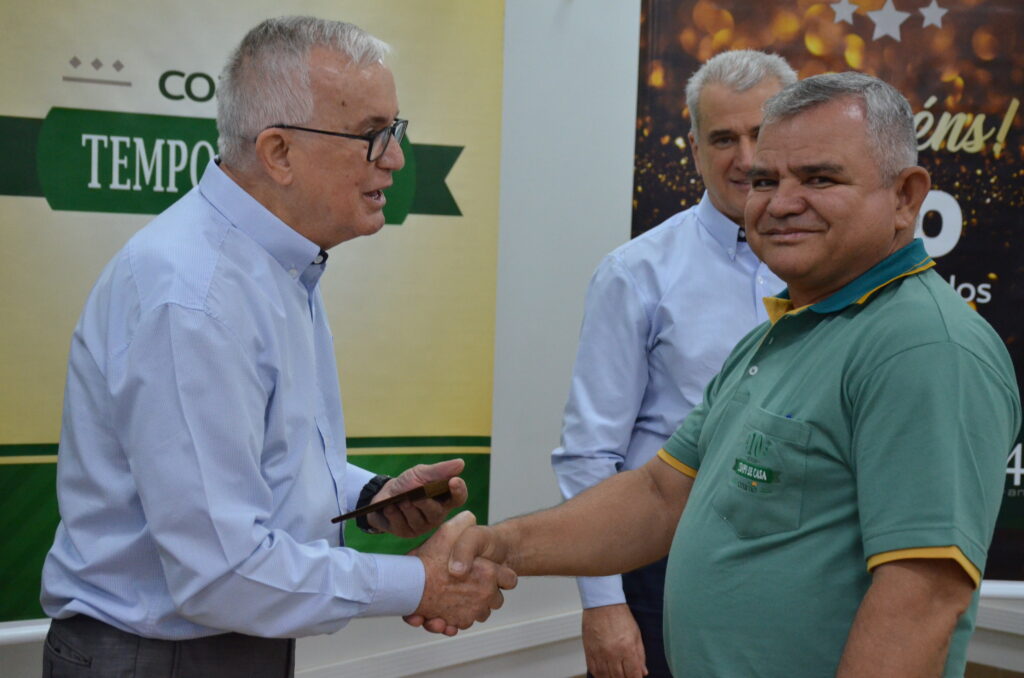 Tempo de Casa: COAMO presta homenagem aos seus funcionários