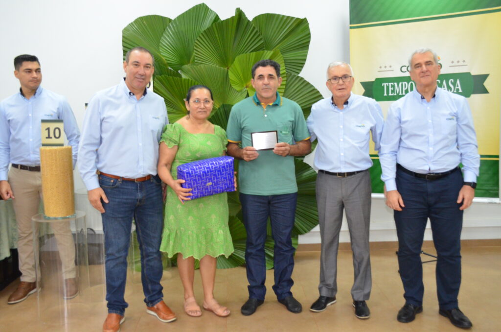 Tempo de Casa: COAMO presta homenagem aos seus funcionários