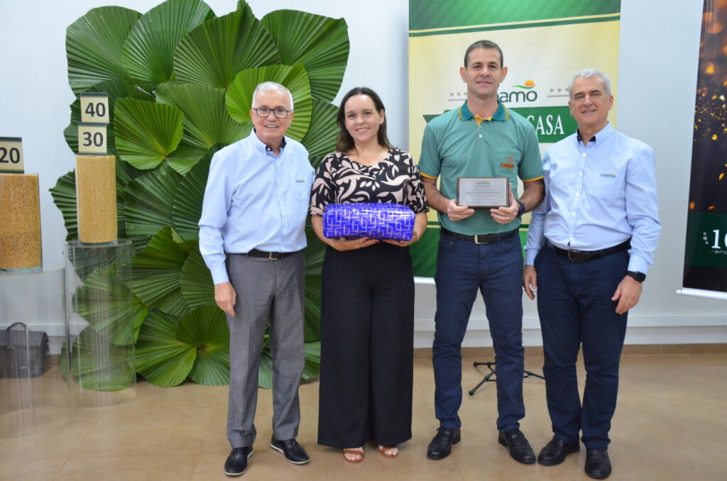 Tempo de Casa: COAMO presta homenagem aos seus funcionários