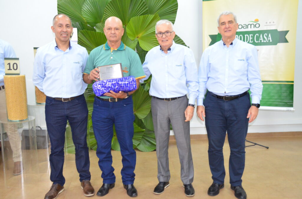 Tempo de Casa: COAMO presta homenagem aos seus funcionários