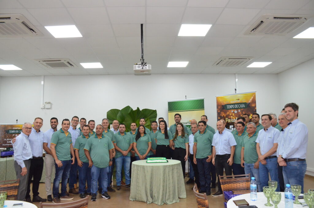 Tempo de Casa: COAMO presta homenagem aos seus funcionários