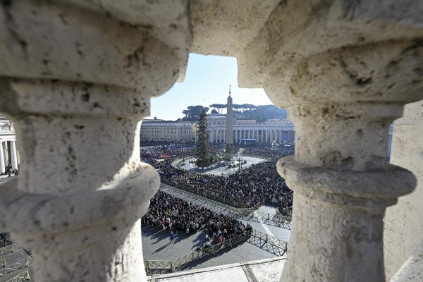 No Ângelus de Ano Novo, papa pede que governantes cristãos perdoem as dívidas de países pobres