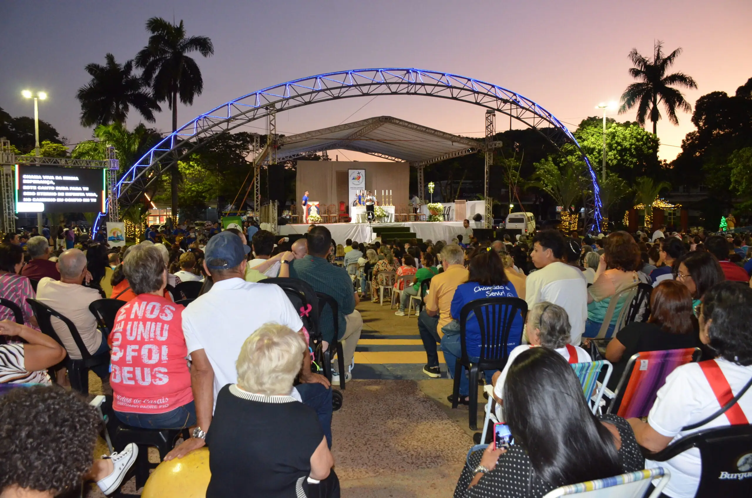 Abertura do Ano Jubilar reúne multidão de fiéis em Dourados