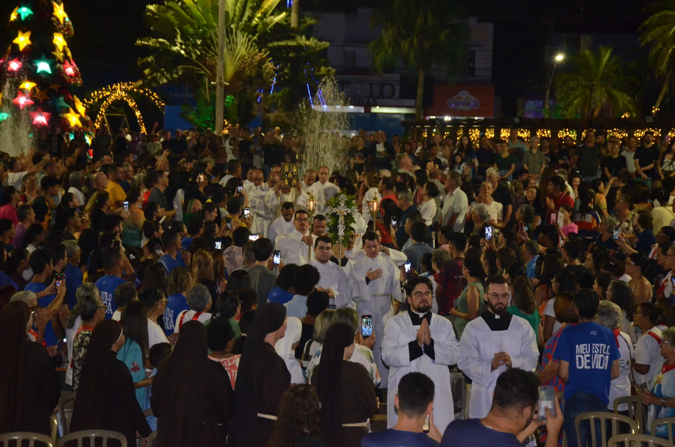 Abertura do Ano Jubilar reúne multidão de fiéis em Dourados